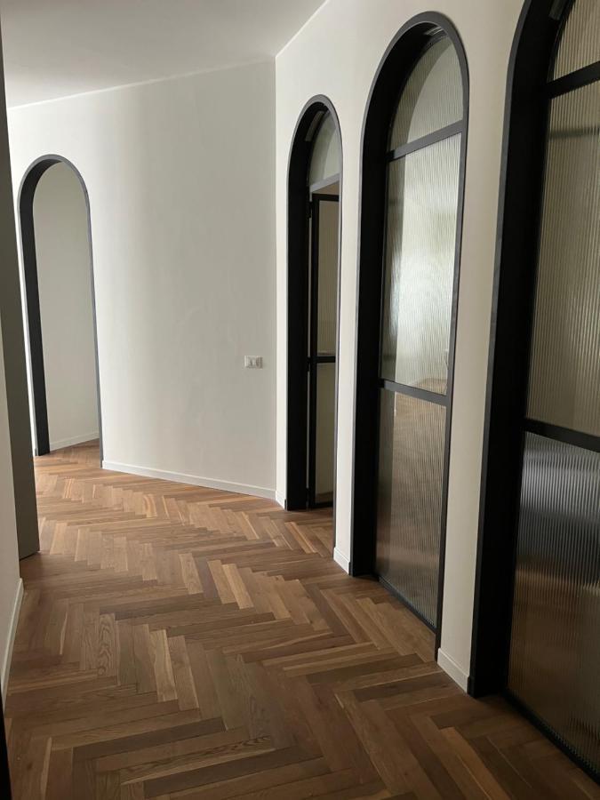 Milano: bellissimo appartamento in pieno centro Esterno foto
